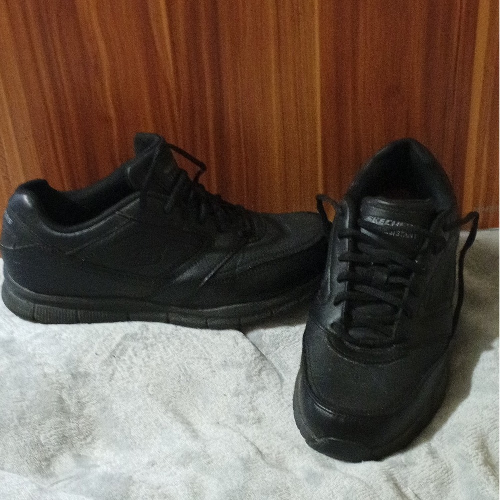 Skechers Work Nampa Wyola Women Size 11 Wide Black Slip Resistant Shoes 77235W